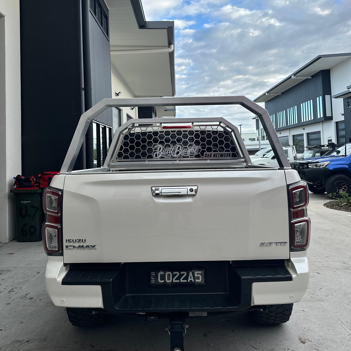 2020+ 4JJ3 Isuzu DMAX Aluminium Tub Racks