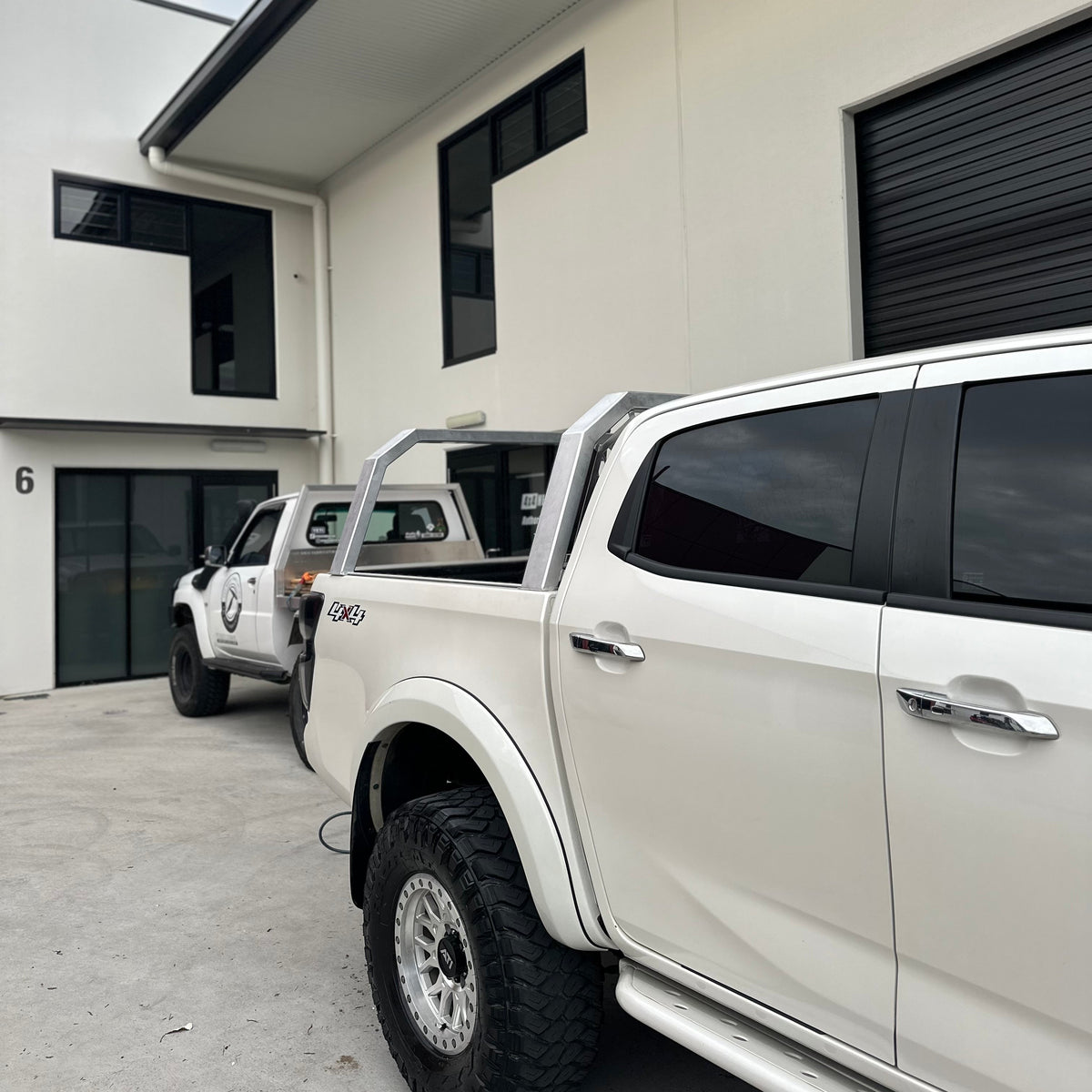 2020+ 4JJ3 Isuzu DMAX Aluminium Tub Racks