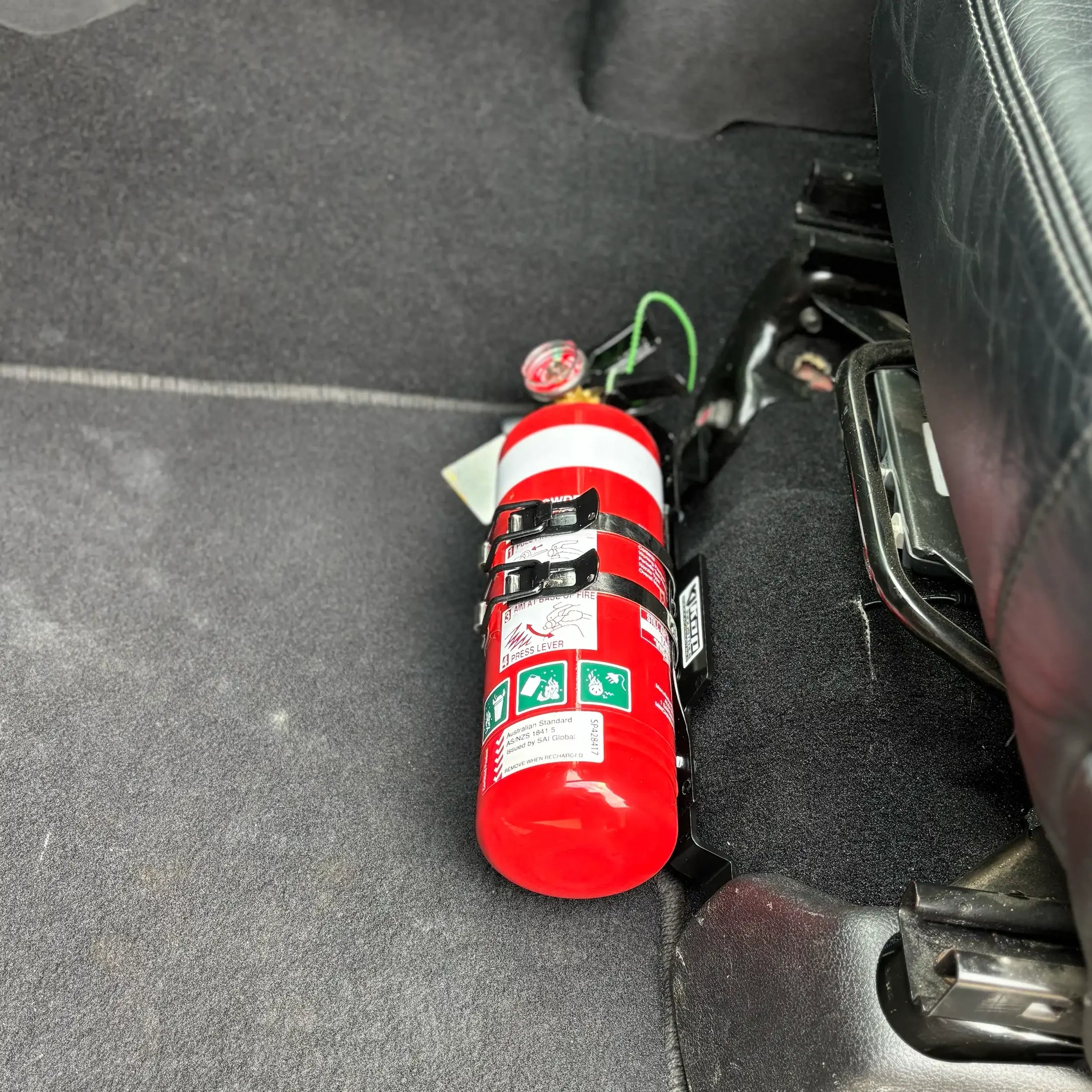 Ram 1500 DS Gen 4 Fire Extinguisher Bracket