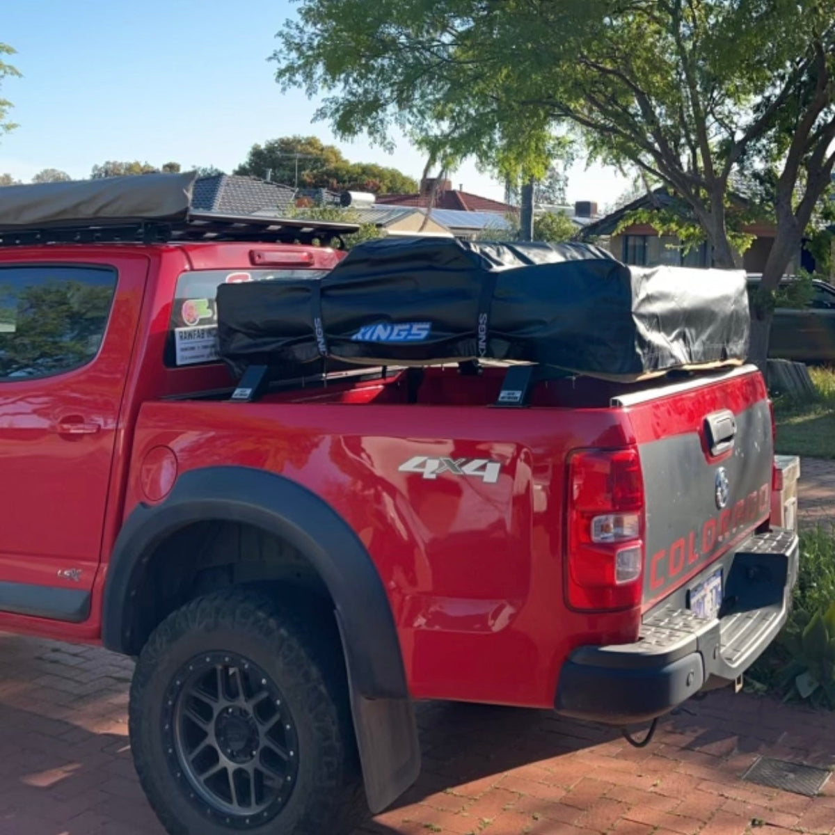 Holden RG Colorado fitted with low profile aluminium tub racks
