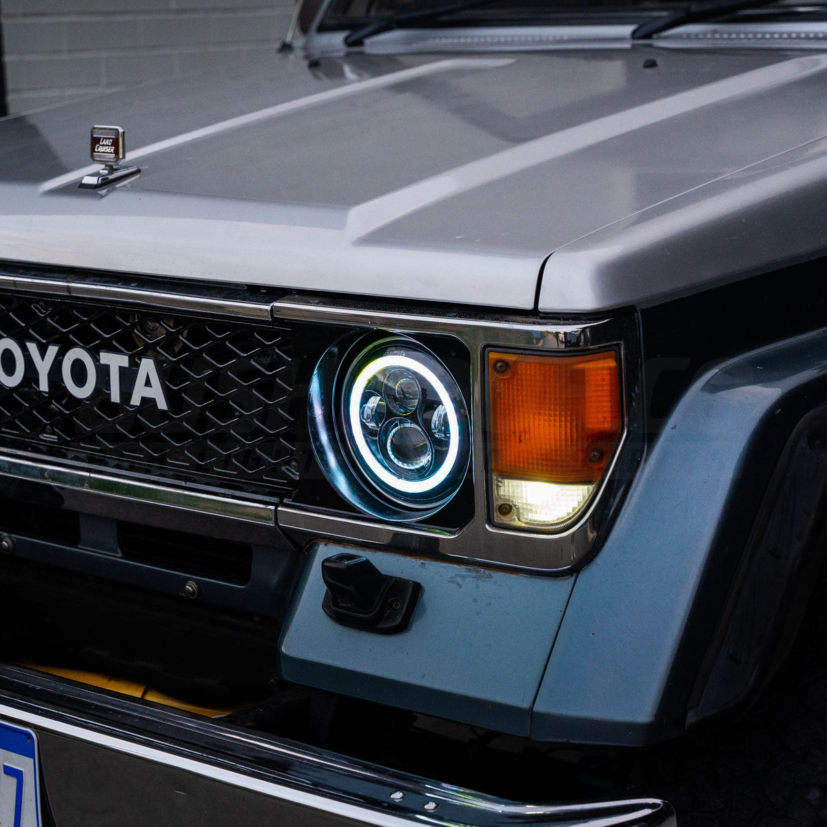 7" 'Halo' LED Colour Chasing Headlights