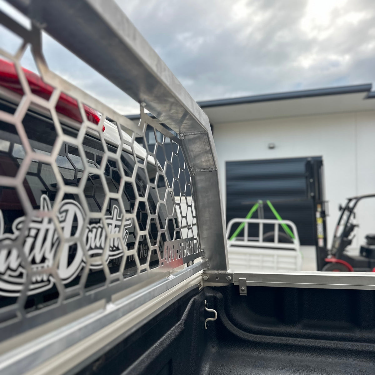 2021+ 4JJ3 Mazda BT50 Aluminium Tub Racks