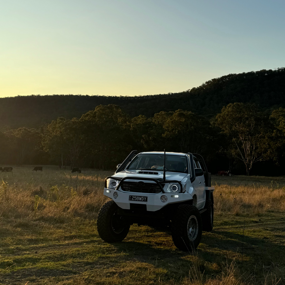 LED 'Turbine' Headlights to suit Toyota Hilux N70