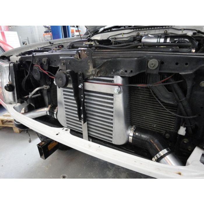 HPD Toyota Landcruiser 100 Series Intercooler 1HZ Center