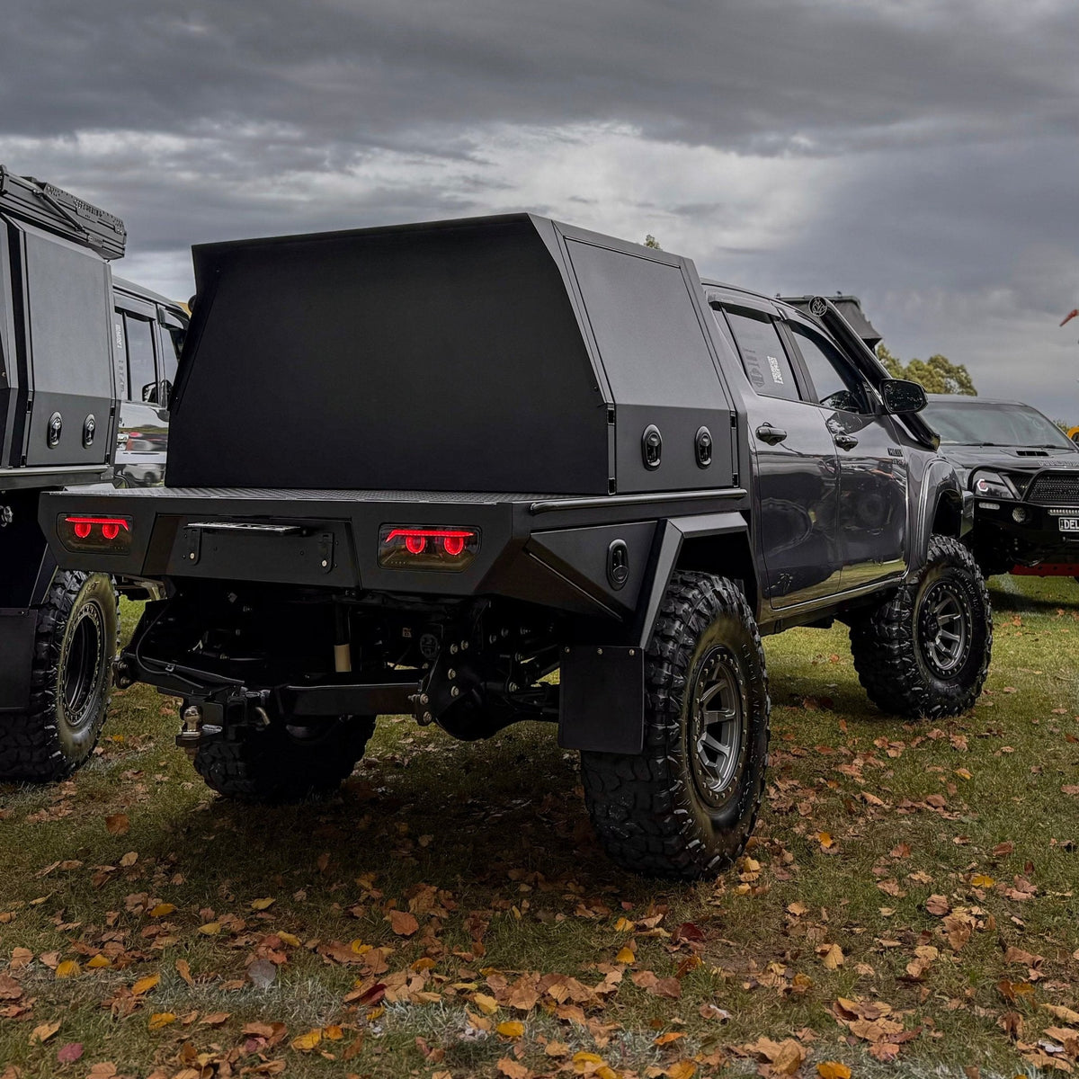 Jimny/Tray Tail Lights Black 2018+