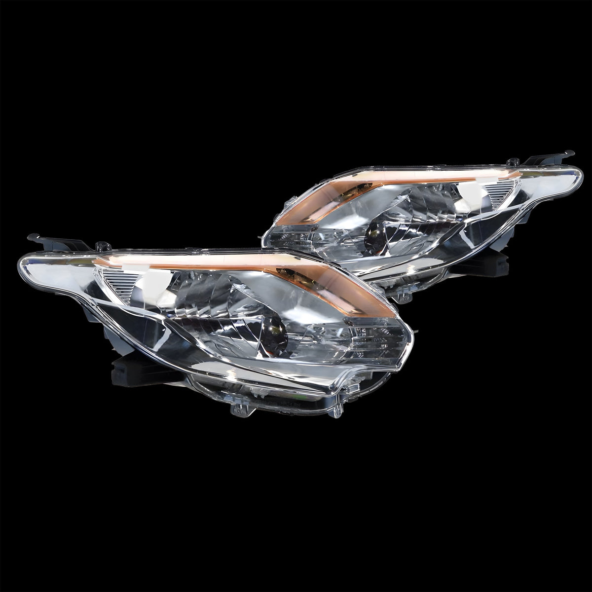 Mitsubishi MQ Triton Headlights