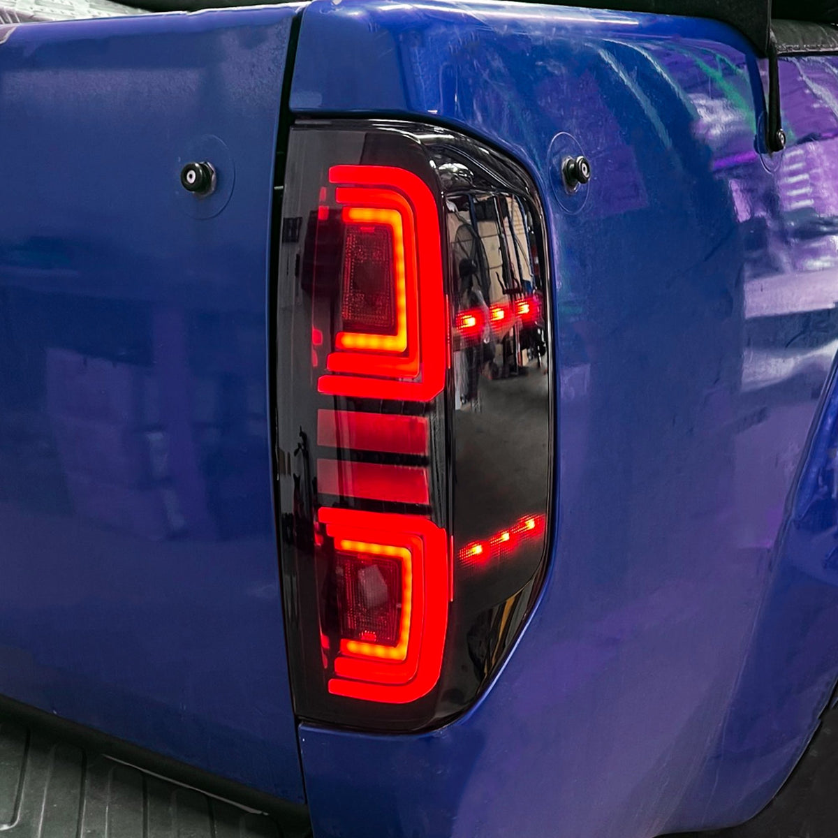 Nissan Navara D40 Tail Lights