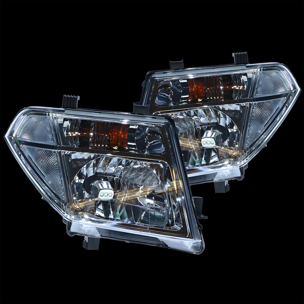 Nissan Navara D40/Pathfinder Headlights